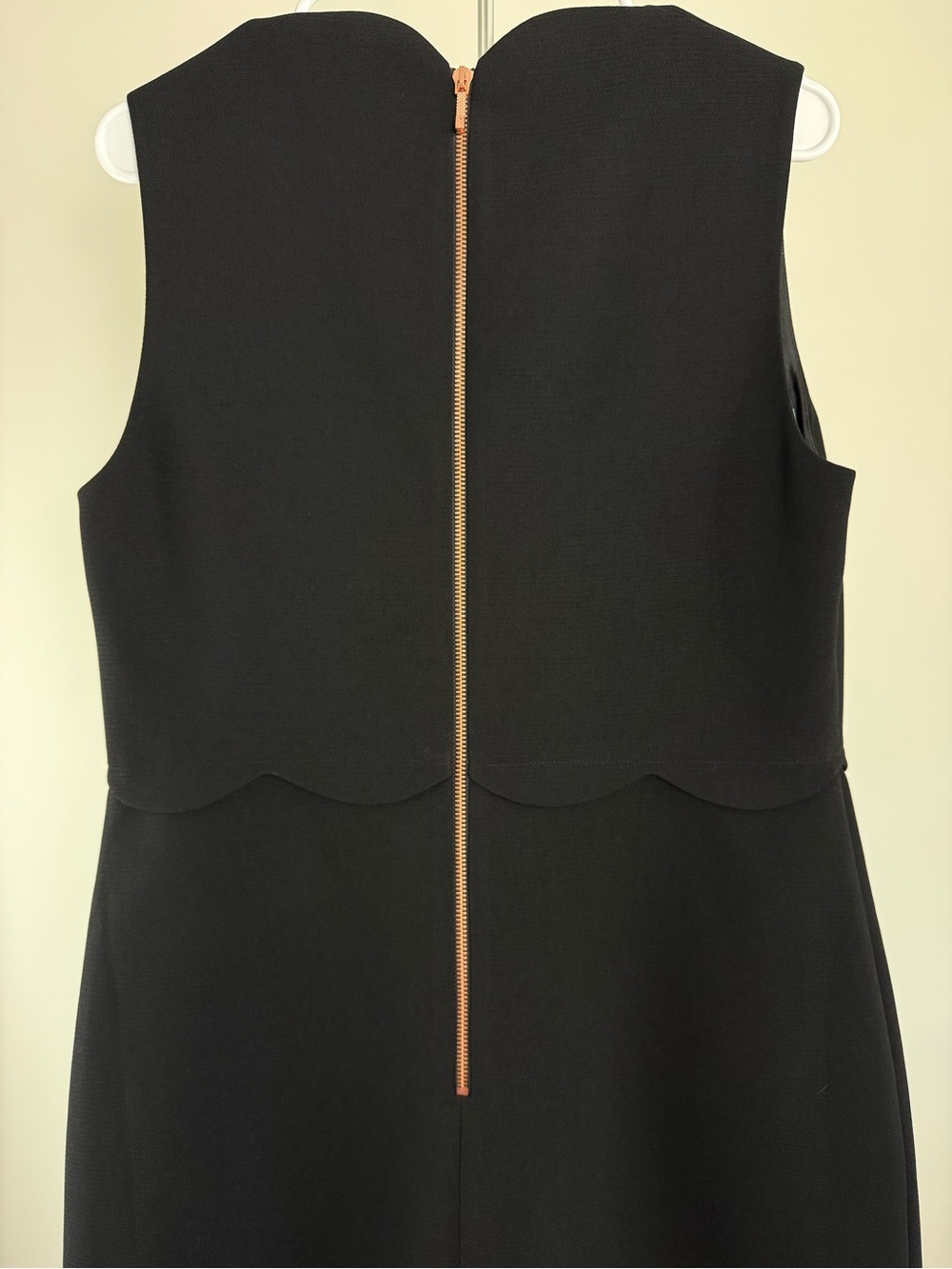 Ted Baker Black Scallop-Edge Sleeveless Midi Dress Size 4 / US 10 - Picture 4 of 11